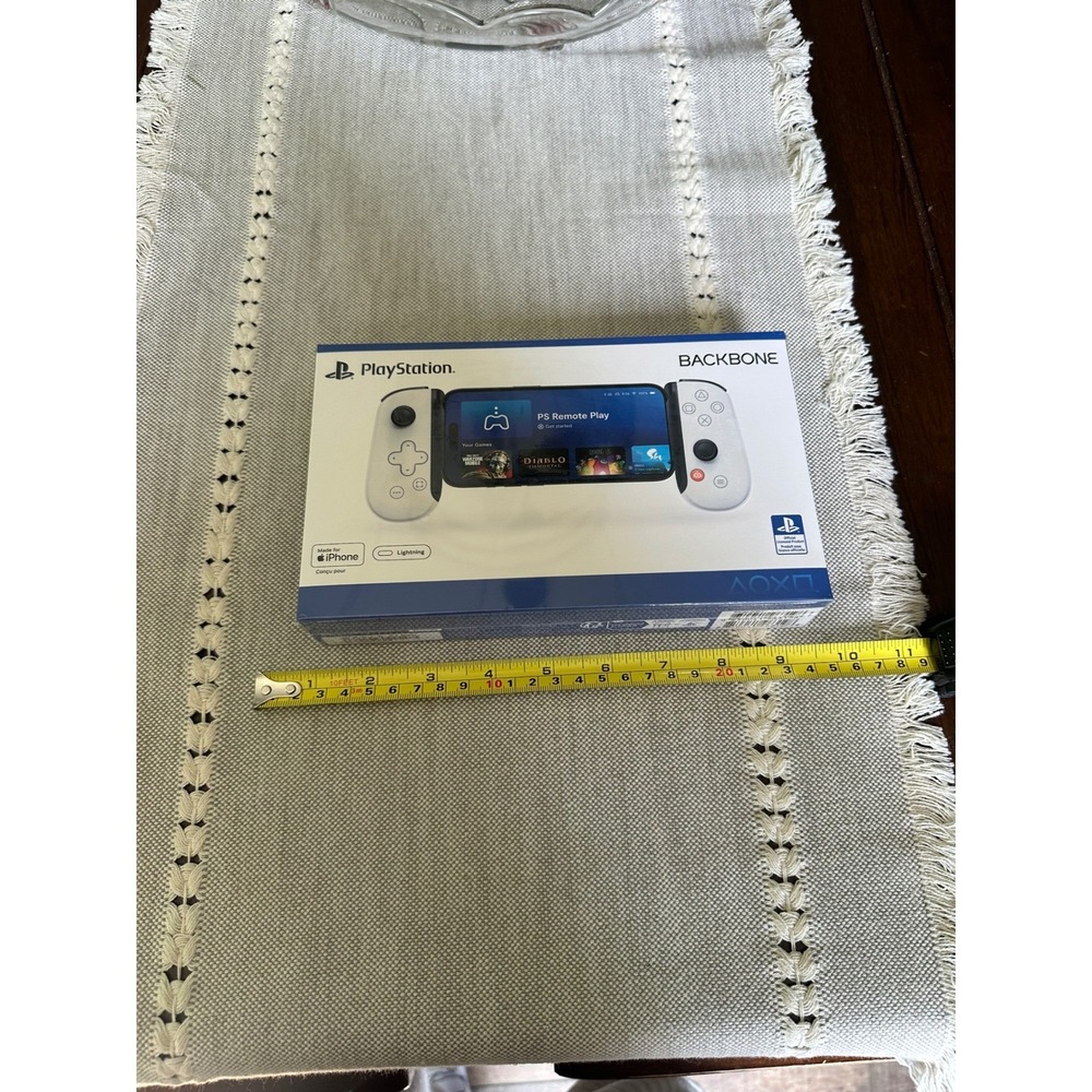 Backbone One PlayStation Edition iPhone Lightning Mobile Gaming Controller White - Picture 6 of 6